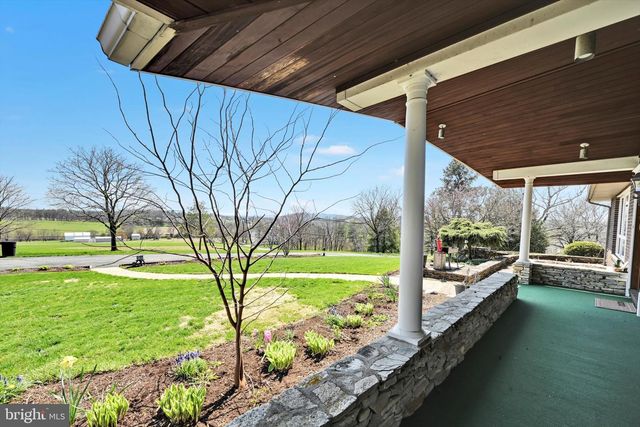 57 ARBORETUM RD, Bernville, PA 19506