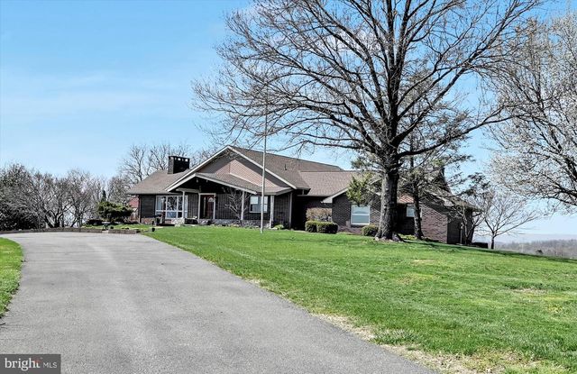 57 ARBORETUM RD, Bernville, PA 19506