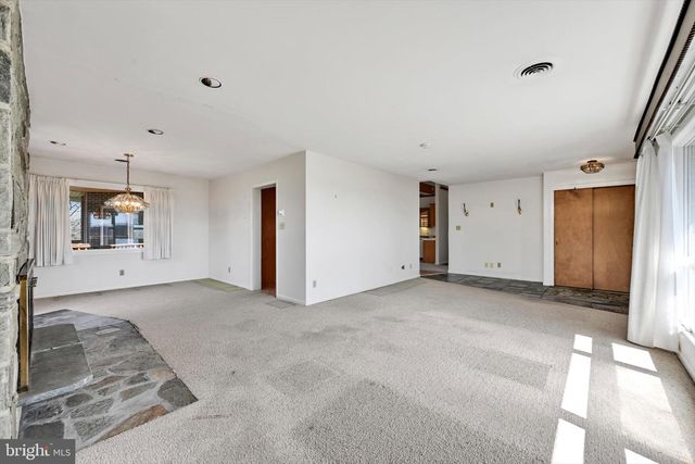 57 ARBORETUM RD, Bernville, PA 19506