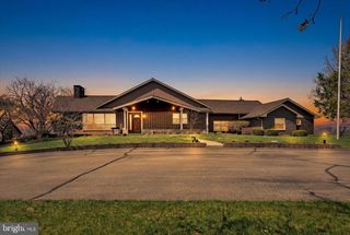 57 ARBORETUM RD, Bernville, PA 19506