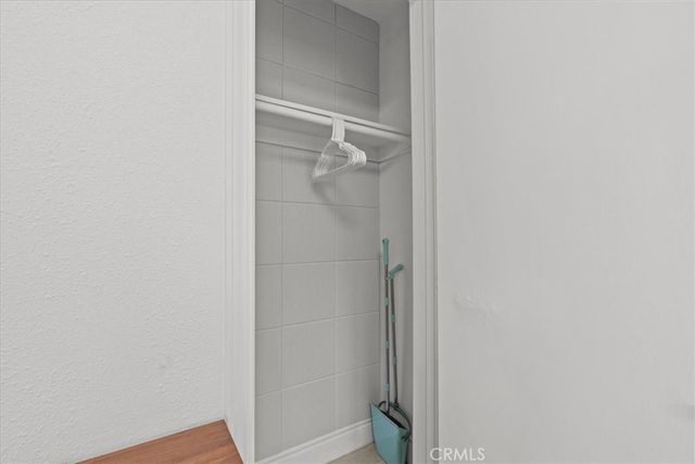1095 Bonita Street B, Tustin, CA 92780
