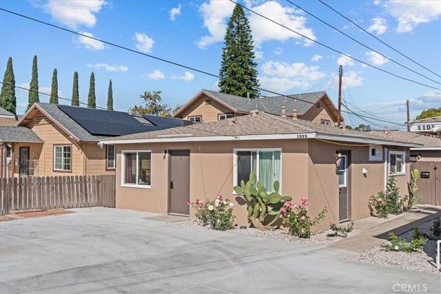 1095 Bonita Street B, Tustin, CA 92780