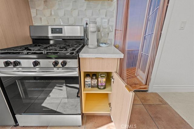 1095 Bonita Street B, Tustin, CA 92780