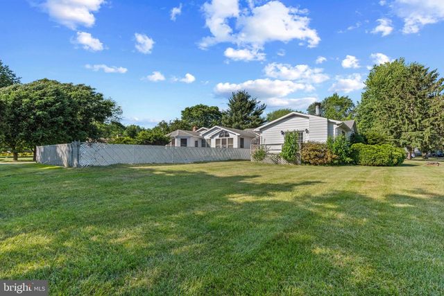 216 HICKORY DALE DR, Dover, DE 19901