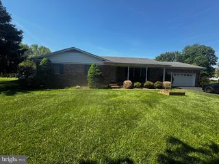 216 HICKORY DALE DR, Dover, DE 19901