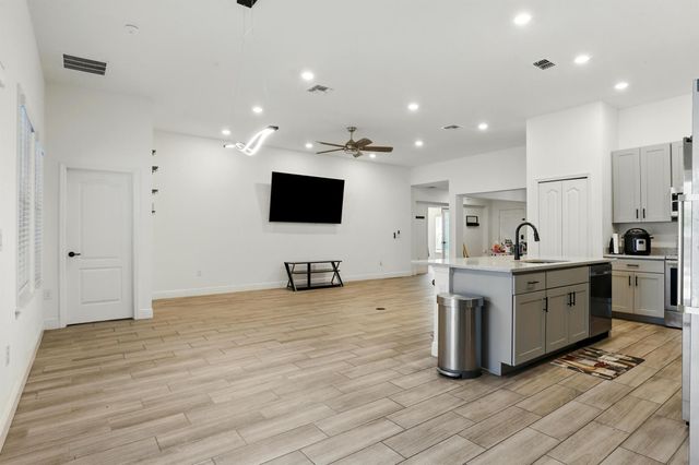 1041 SW Dartmouth Avenue, Port St Lucie, FL 34953