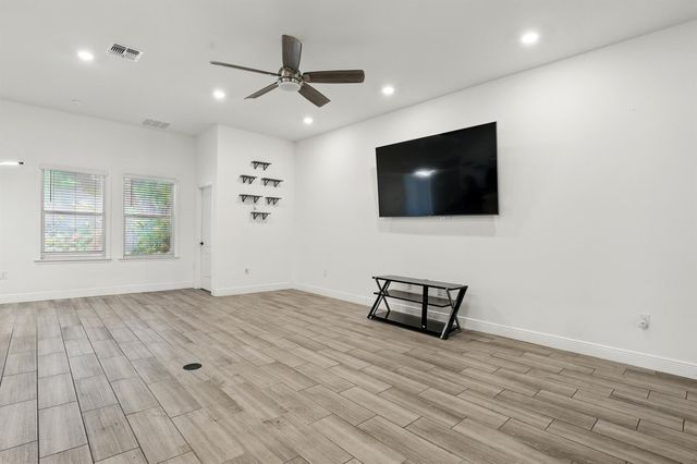 1041 SW Dartmouth Avenue, Port St Lucie, FL 34953