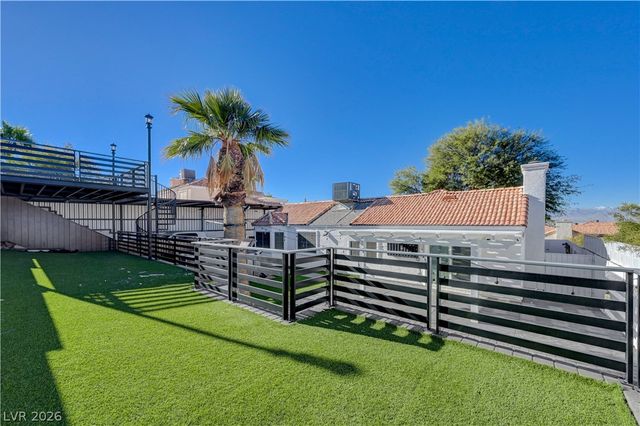 2268 Welsey Manor Drive, Las Vegas, NV 89156