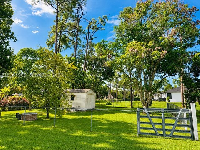 17025 N 84th Ct N, Loxahatchee, FL 33470