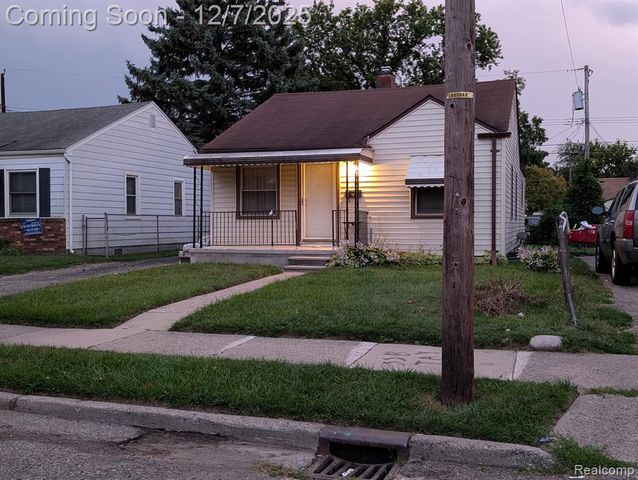 497 Montana Avenue, Pontiac, MI 48341