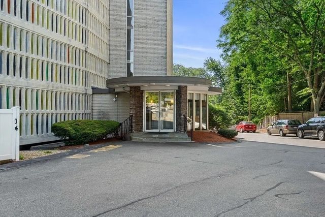 200 Swanton St 228, Winchester, MA 01890