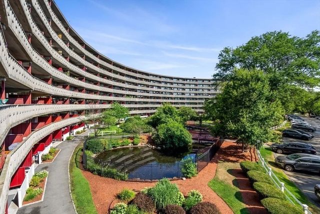 200 Swanton St 228, Winchester, MA 01890