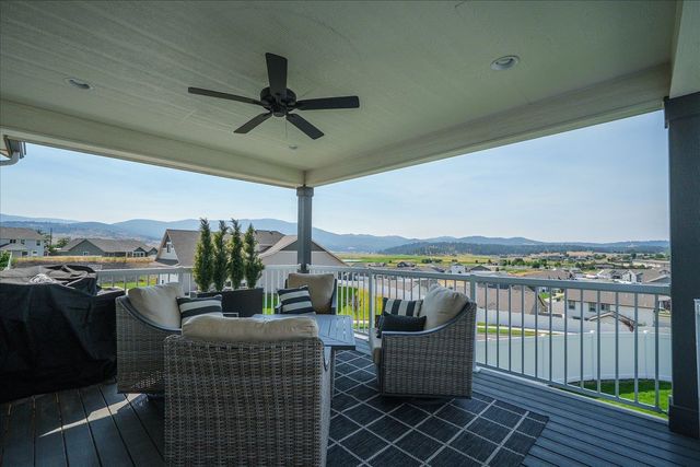 19610 E Ellie Mae Ave, Greenacres, WA 99016