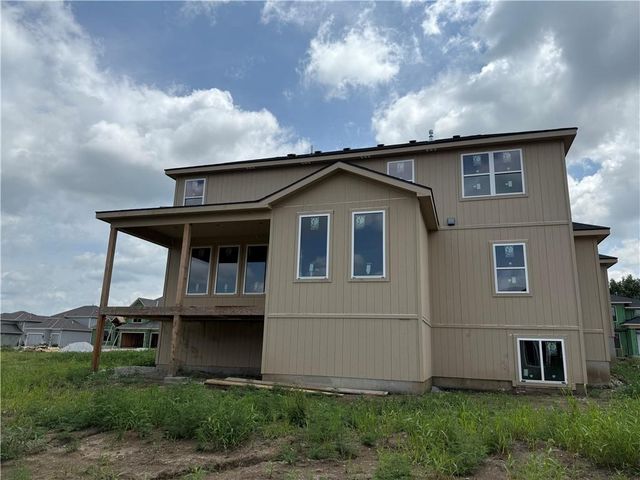 12400 W 184th Street, Overland Park, KS 66013