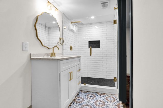 1207 CENTRAL AVE, Memphis, TN 38104