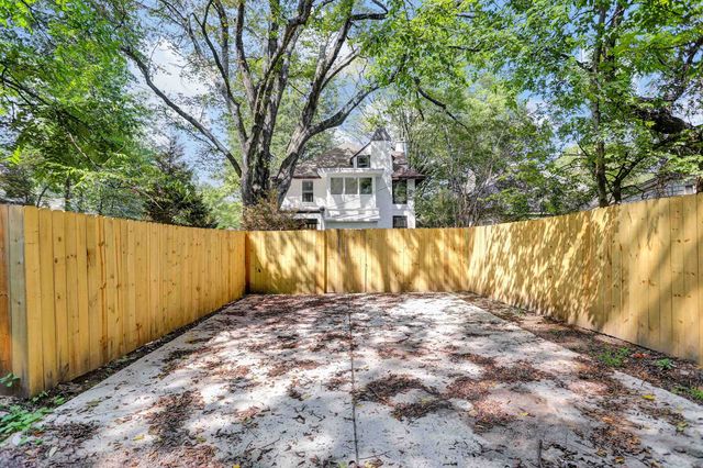 1207 CENTRAL AVE, Memphis, TN 38104