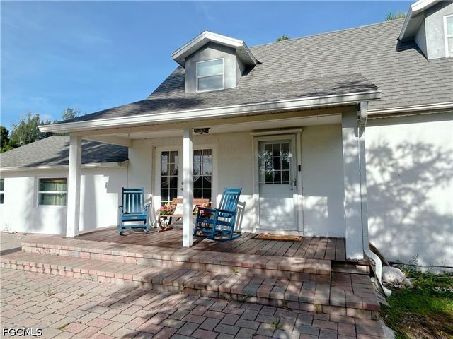 2861 N 2nd ST, North Fort Myers, FL 33917