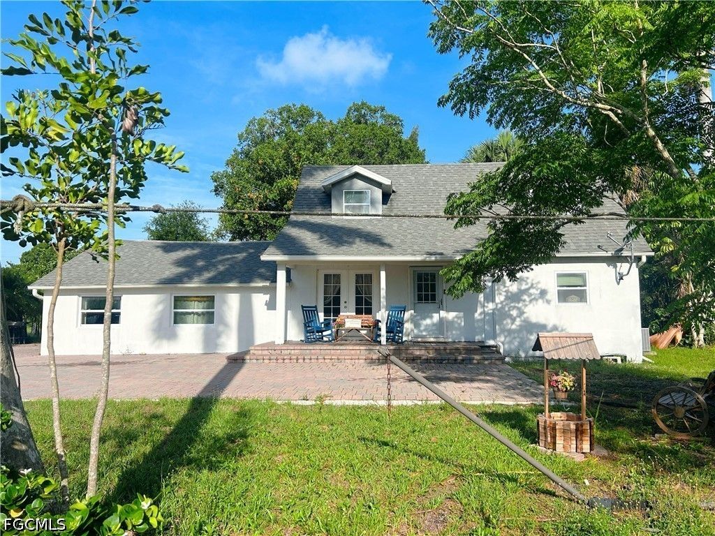 2861 N 2nd ST, North Fort Myers, FL 33917
