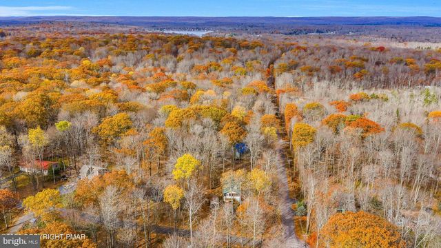 1769 STAG RUN, Pocono Lake, PA 18347