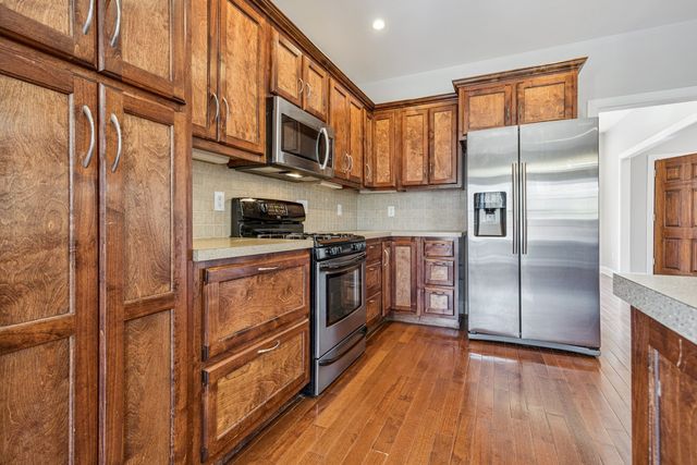 3001 Dunedin Ct, Old Hickory, TN 37138