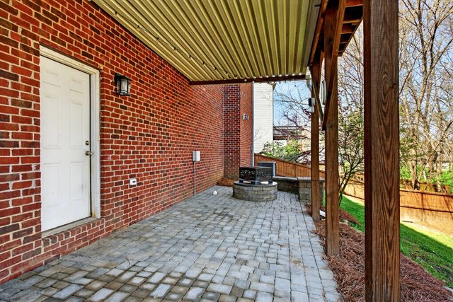 3001 Dunedin Ct, Old Hickory, TN 37138