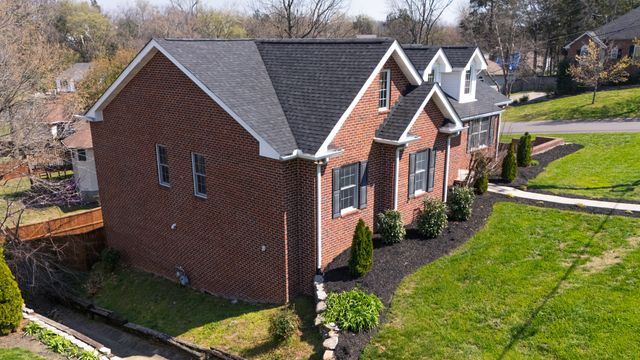 3001 Dunedin Ct, Old Hickory, TN 37138