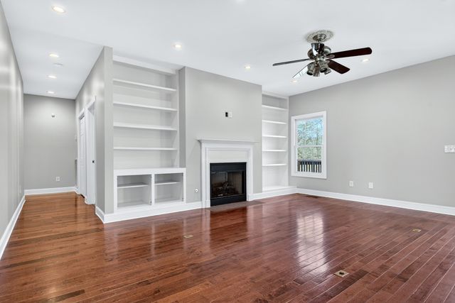 3001 Dunedin Ct, Old Hickory, TN 37138