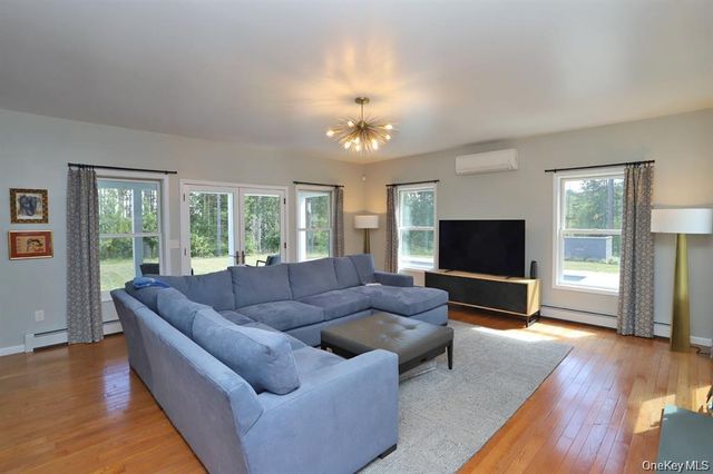 118 Froehlich Drive, Callicoon, NY 12723