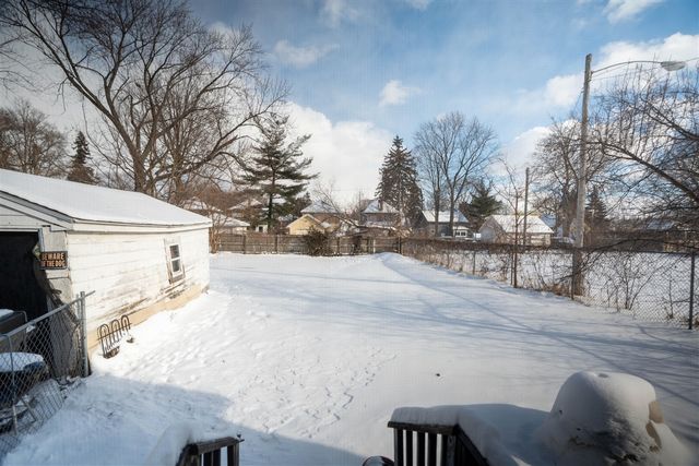 734 N Martin Luther King Jr Boulevard, Lansing, MI 48915