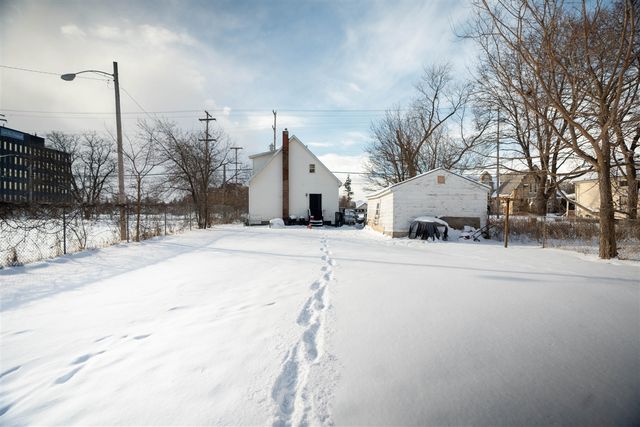 734 N Martin Luther King Jr Boulevard, Lansing, MI 48915