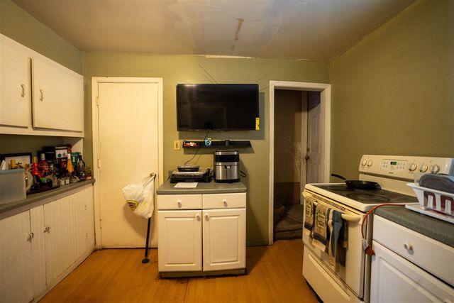 734 N Martin Luther King Jr Boulevard, Lansing, MI 48915