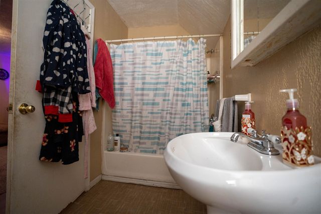 734 N Martin Luther King Jr Boulevard, Lansing, MI 48915