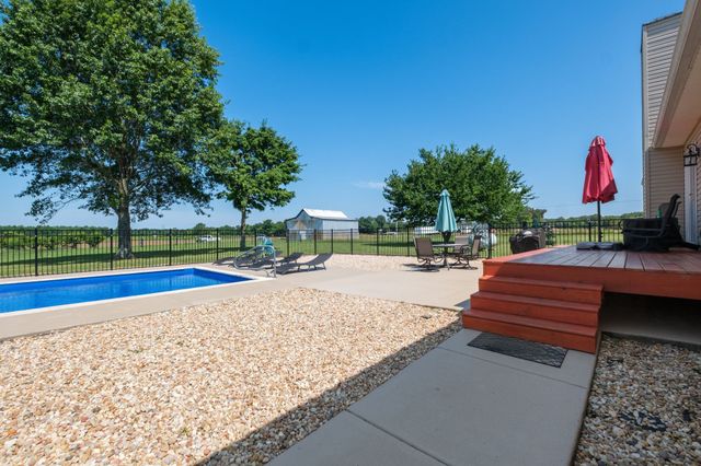 4616 Woodrow Wilson Rd, Springfield, TN 37172