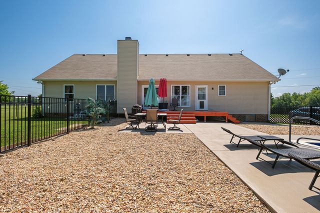 4616 Woodrow Wilson Rd, Springfield, TN 37172