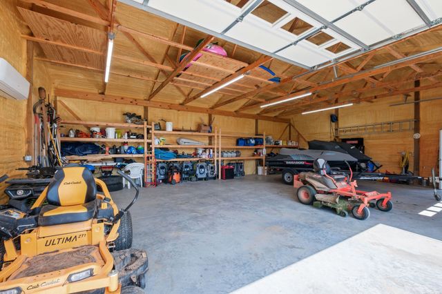 4616 Woodrow Wilson Rd, Springfield, TN 37172