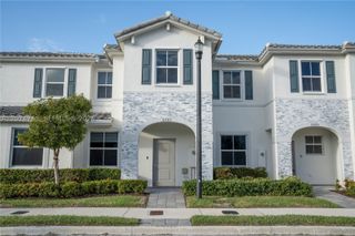 2683 SE 19th St, Homestead, FL 33035