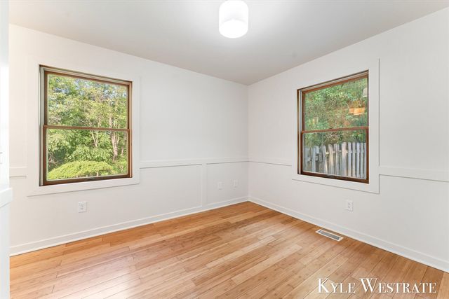 2525 Biggs Avenue, Lowell, MI 49331