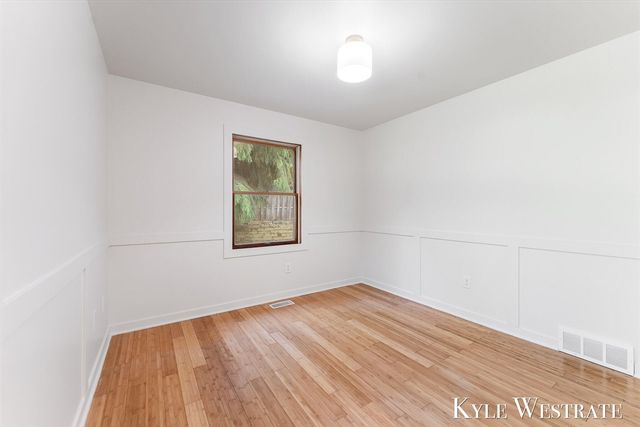 2525 Biggs Avenue, Lowell, MI 49331