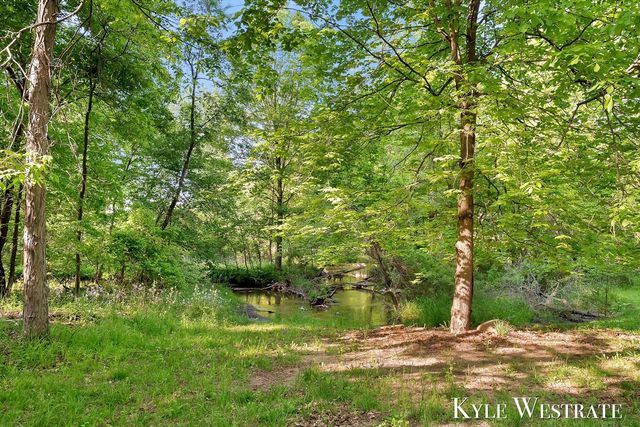2525 Biggs Avenue, Lowell, MI 49331