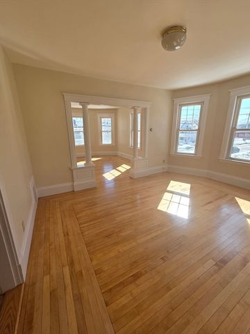 219 Broadway 2, Lynn, MA 01904