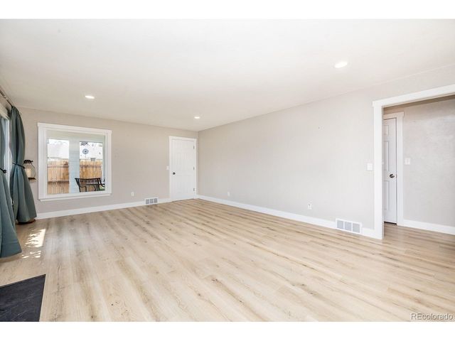 425 G Ave, Limon, CO 80828