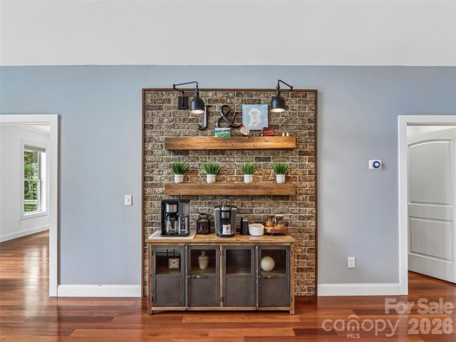 77 Willow Stone Way, Hendersonville, NC 28792