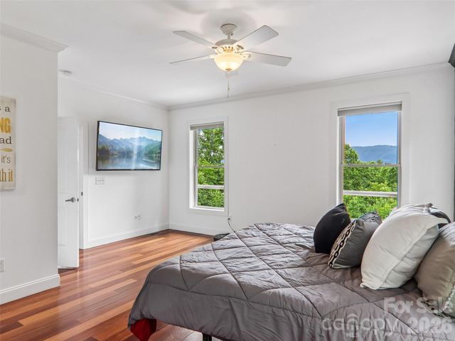 77 Willow Stone Way, Hendersonville, NC 28792