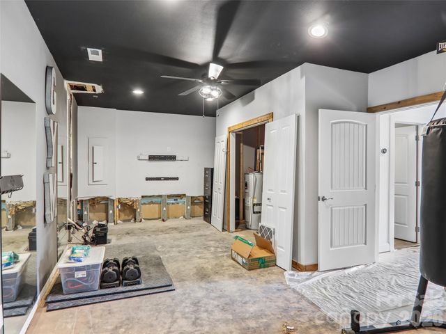 77 Willow Stone Way, Hendersonville, NC 28792