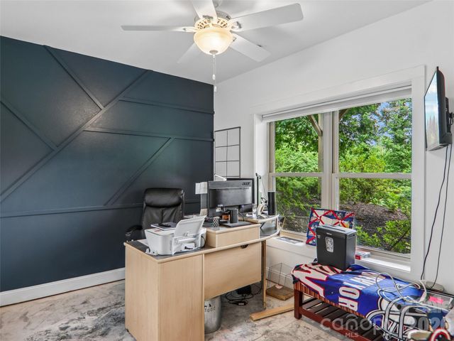 77 Willow Stone Way, Hendersonville, NC 28792