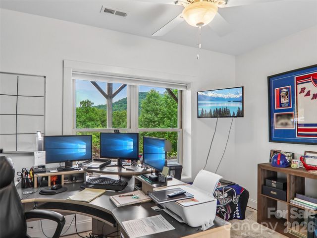 77 Willow Stone Way, Hendersonville, NC 28792