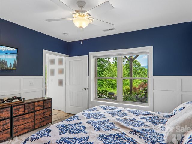 77 Willow Stone Way, Hendersonville, NC 28792
