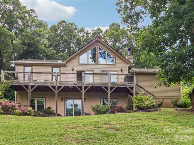 77 Willow Stone Way, Hendersonville, NC 28792