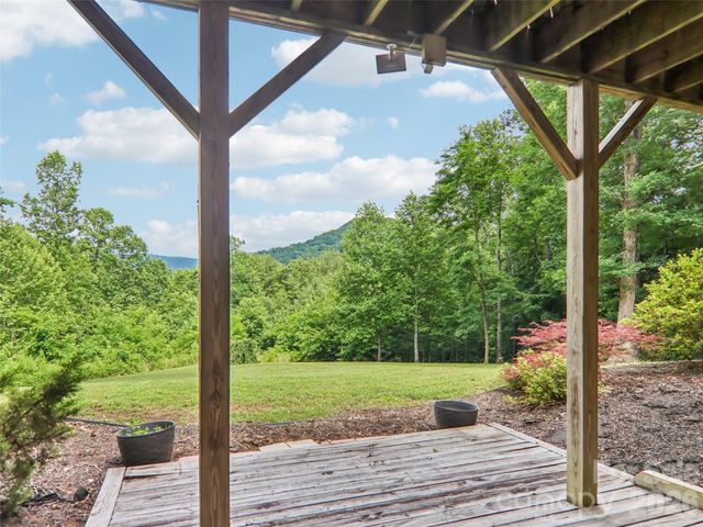 77 Willow Stone Way, Hendersonville, NC 28792