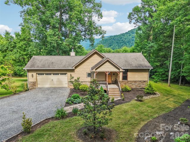 77 Willow Stone Way, Hendersonville, NC 28792